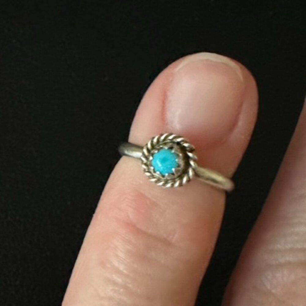 Vintage Native American Turquoise Sterling Silver BABY Ring * Sz 1 - 1.5
